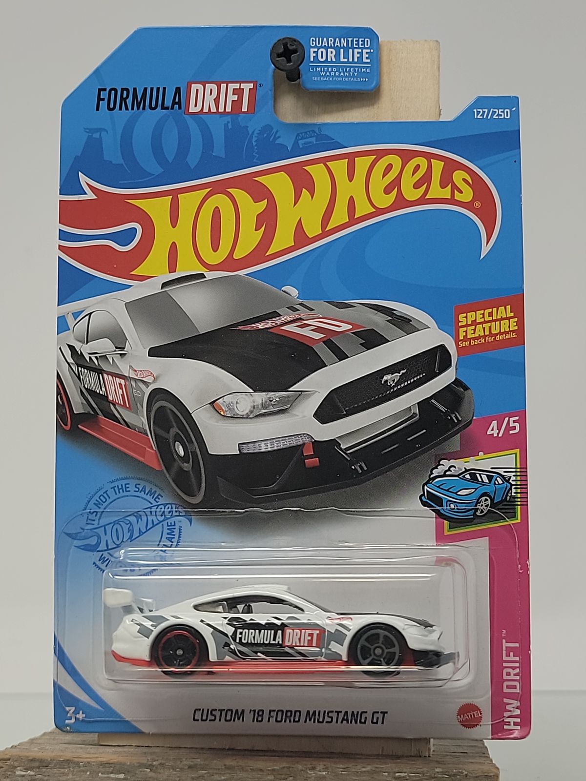Hot Wheels Custom ’18 Ford Mustang GT – Formula Drift – White / Black / Red – HW Drift 4/5 – 127/250