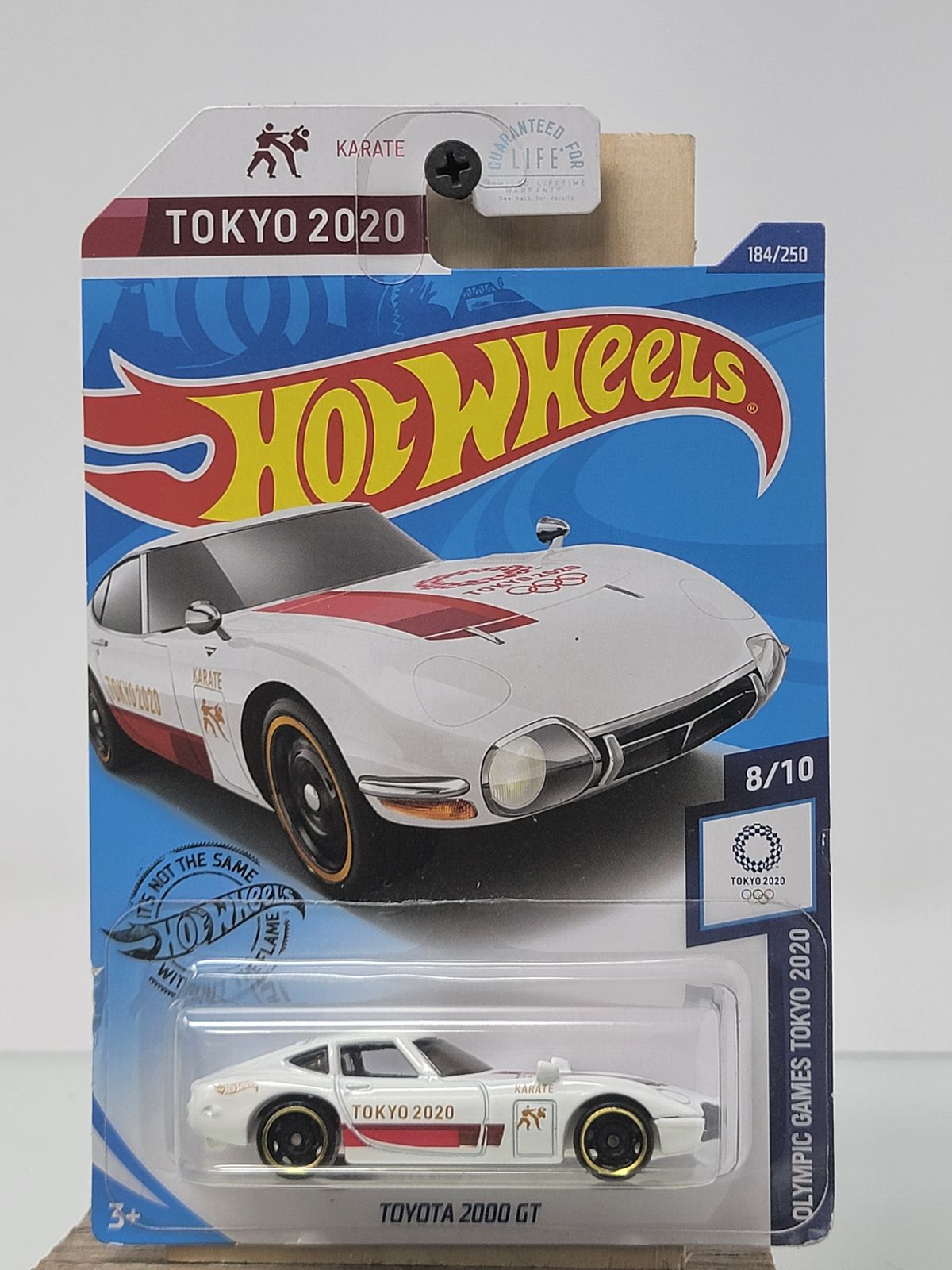 Hot Wheels Toyota 2000 GT – White/Red/Black/Gold – Tokyo 2020 Olympics – Factory Sealed