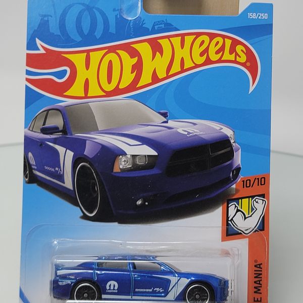 Hot Wheels 2019 Muscle Mania #10/10 '11 Dodge Charger #FYD10