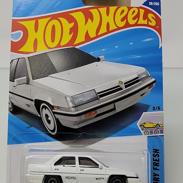 HOT WHEELS PROTON SAGA – FACTORY FRESH IMPORT SEDAN (WHITE) 3/5