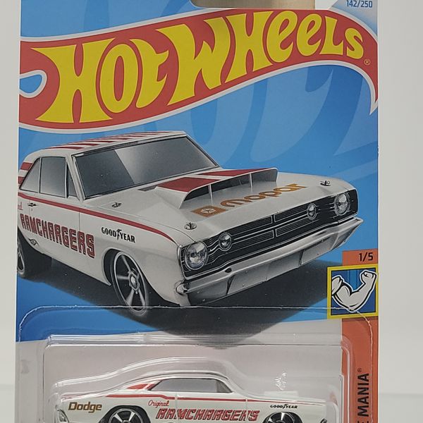 Hot Wheels ’68 Dodge Dart – Ramchargers – White & Red – Muscle Mania – 142/250