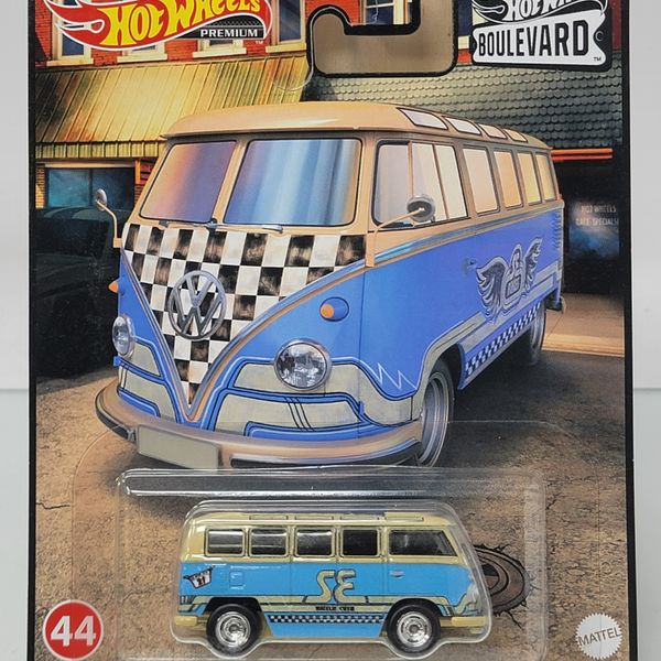 Hot Wheels Premium – Volkswagen Deluxe Station Wagon | Boulevard Series #44