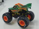 Monster Jam 2022 Spin Master 1:64 Diecast Truck with Bonus Accessory: Legacy Trucks Dragon BKT Tires