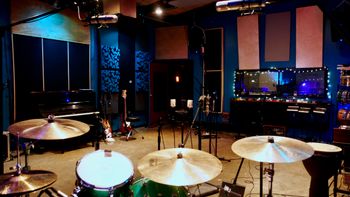 Real studio photo for Ultimate Studios, Inc