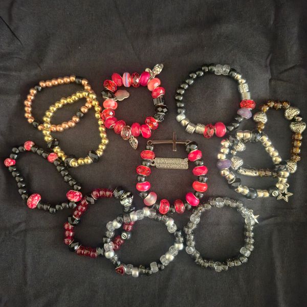 Bracelets $5