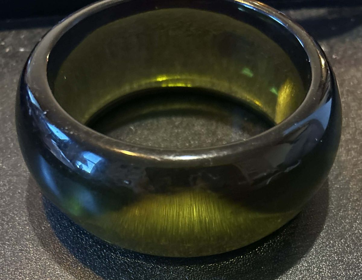 Olive Glow