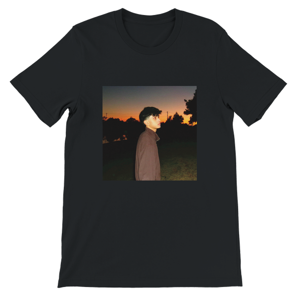nobody's around - Unisex T-Shirt