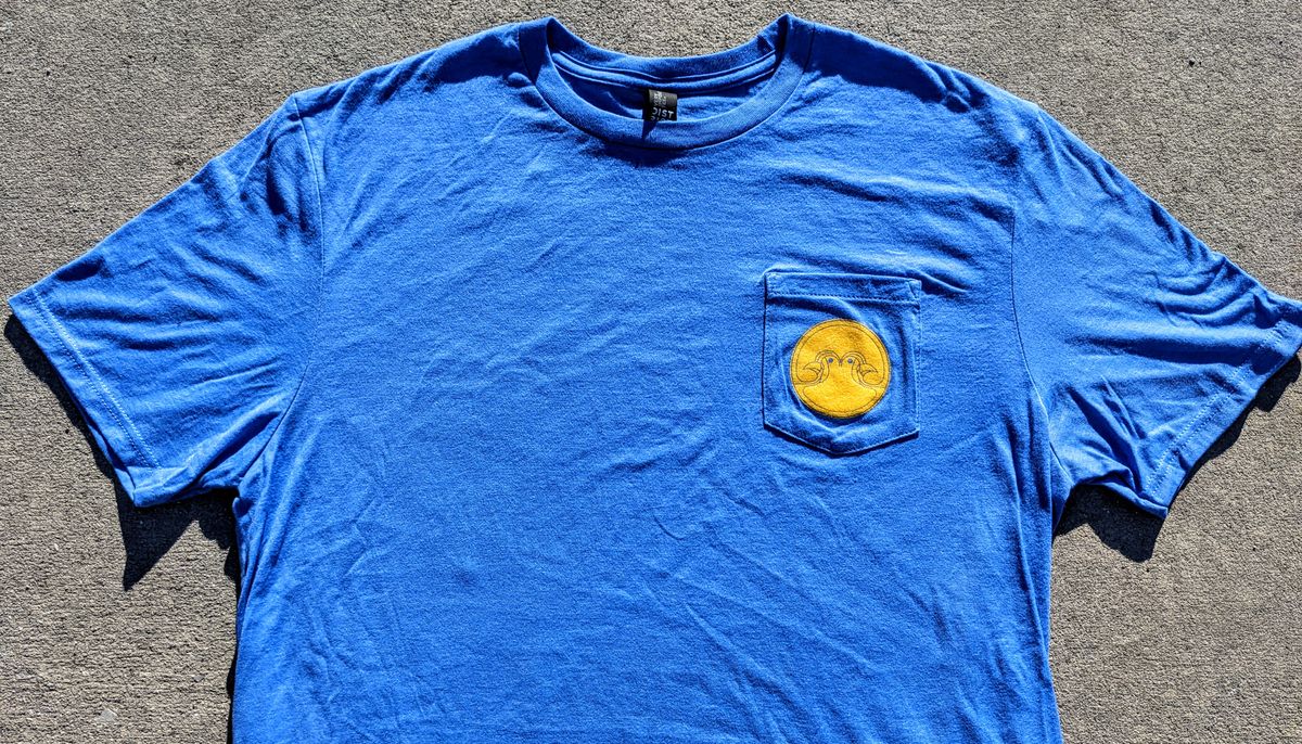 Magic Birds Graphic Pocket Tee - Heathered Royal