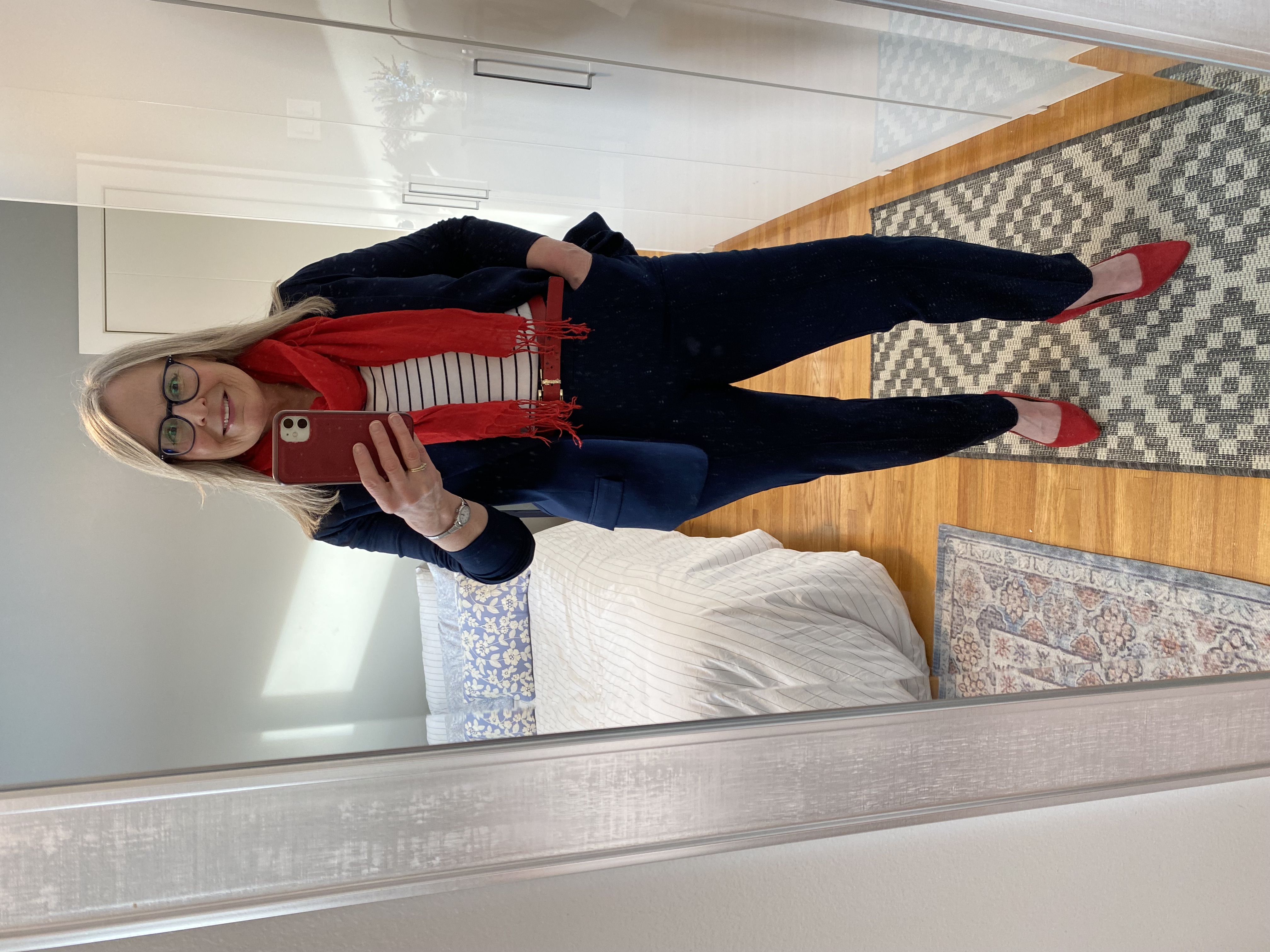 27 Closet Hanger Capsule Wardrobe