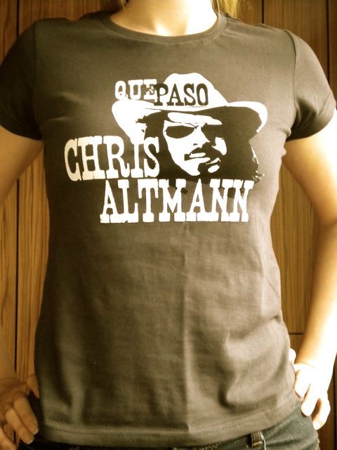 Que Paso Womens T Shirt