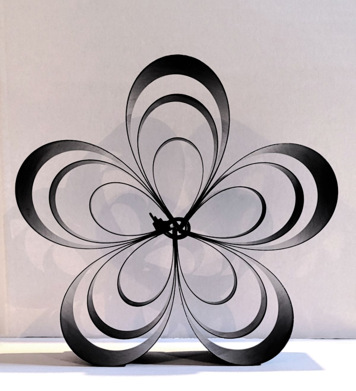 Black Triple Daisy Mini