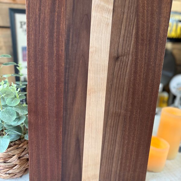 Handmade Solid Wood Cutting Board – AVF2006