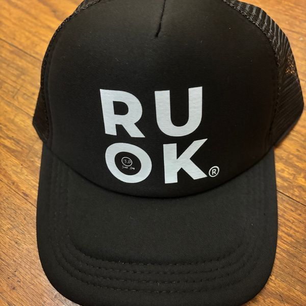 R U O K HAT