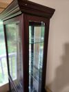 Lighted display cabinet