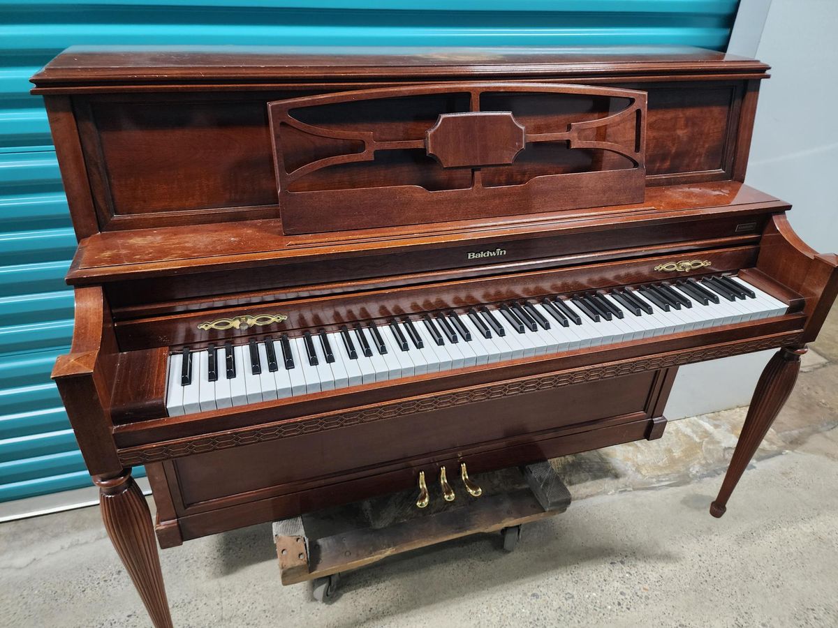 2000 Baldwin 44 inch tall console.