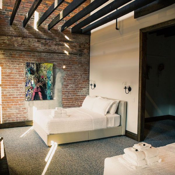 DOUBLE QUEEN SUITE