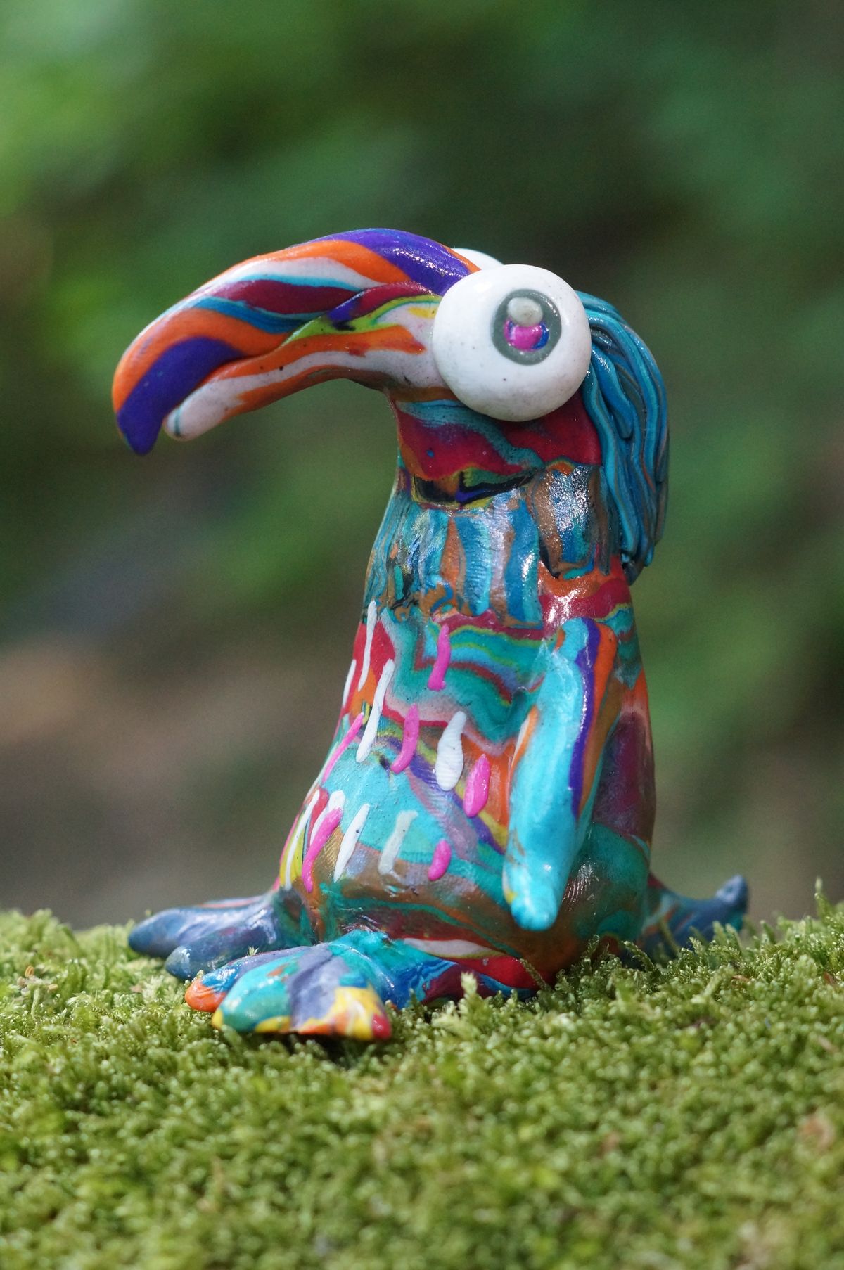Parrot/ tucan sculpture