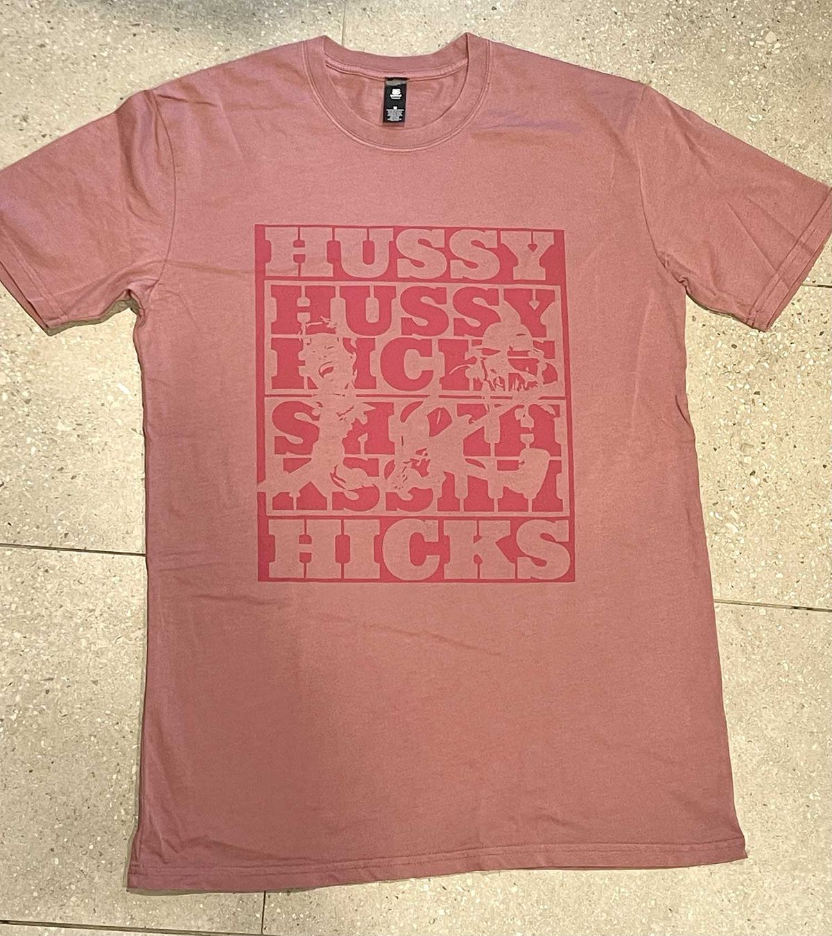 New HH design Tee in faded wine pink