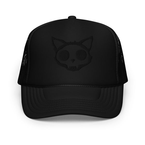 Country Cat Skull – White Foam Trucker (Black Embroidery)