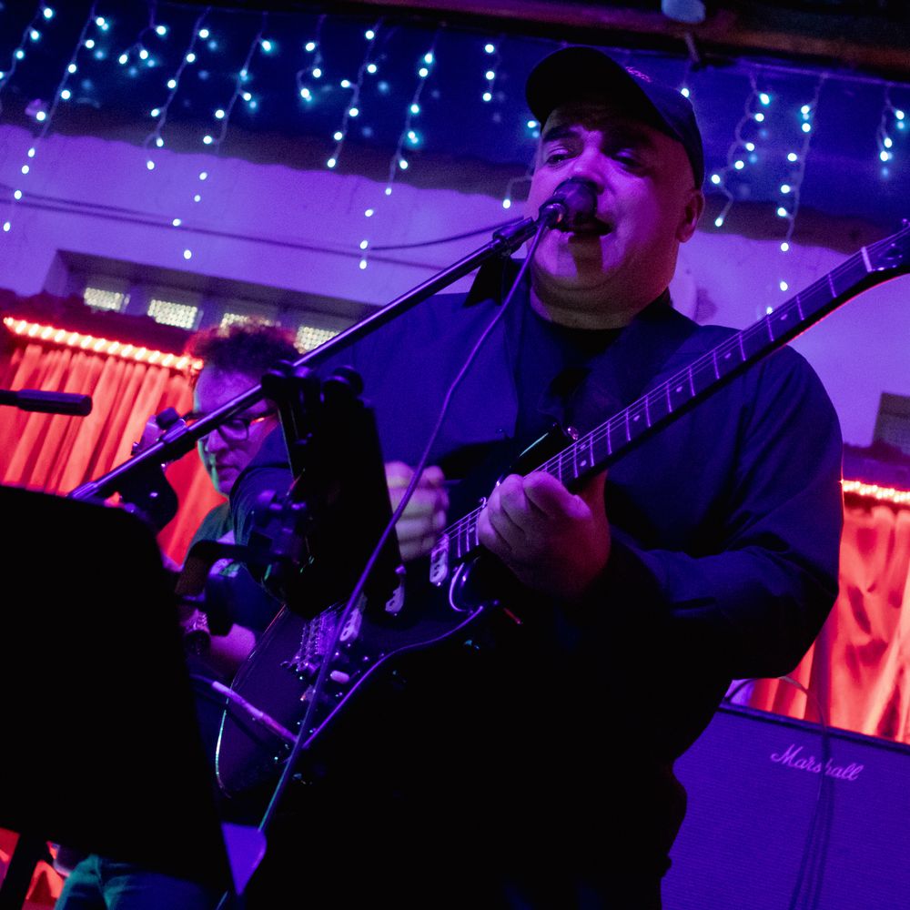 Eric Butler, Vocals / Guitar