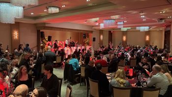 Trevor Salloum Jazz Quintet at Sparkling Hills Resort NYE 2025.
(Emily Denison, Stephen Buck, Neville Bowman, Anthony Argatoff and Trevor Salloum)
