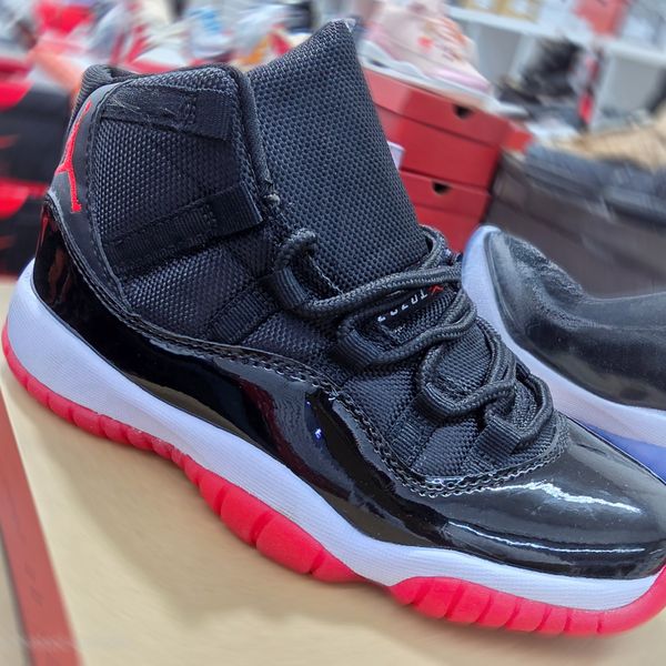Jordan 11 Bred
