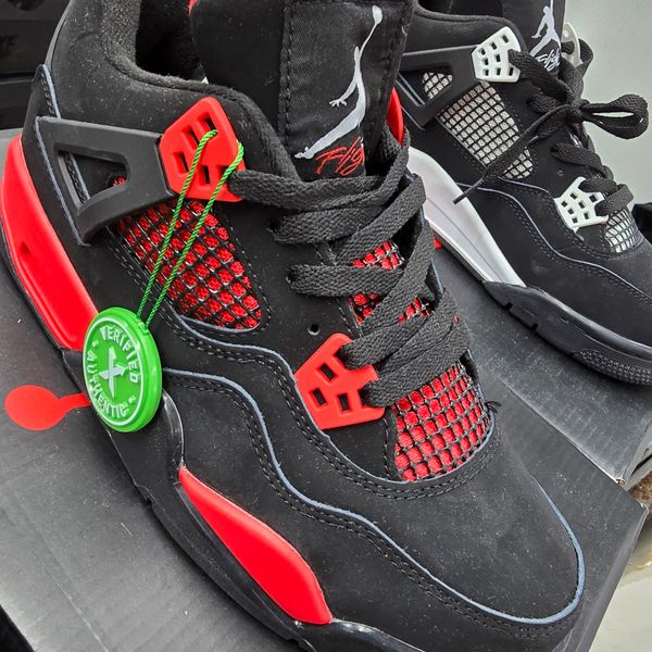 Jordan 4 