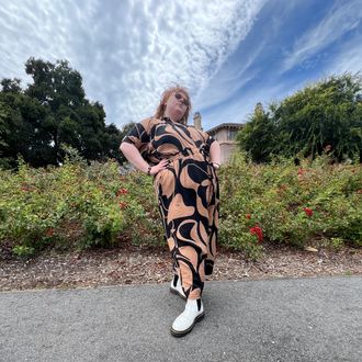 Stanford University nonbinary singer Luna Luna Windust Luna Conrad Portland Musican winchester mystery house destination fear indie artist