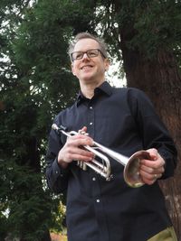 Erik Jekabson hosting the Jupiter Jam Session