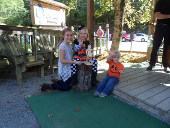 Jas Nagar,  10, Owensboro, KY Addison Myers, 4, and Easton Myers, 2 of Nashville, TN.

