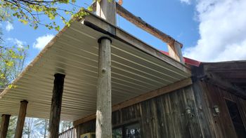 upper deck and ground deck
