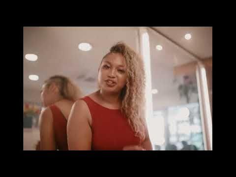 Vidéo clip officiel Youtube.   Lily - Kozmen (Ophélie Singer, Kalprod, Ophélie Singer, Tbk La Prof. LILY, Tbk Prod, 