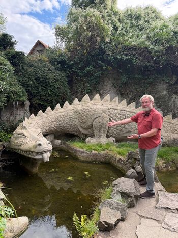 Nibelungenhalle, Königswinter. My turn with the dragon. Neither of us had much to say.
