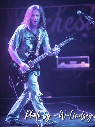 hPr on guitar, Sonic 67, Fernandes Ravelle, The Winchester Cleveland Ohio 
