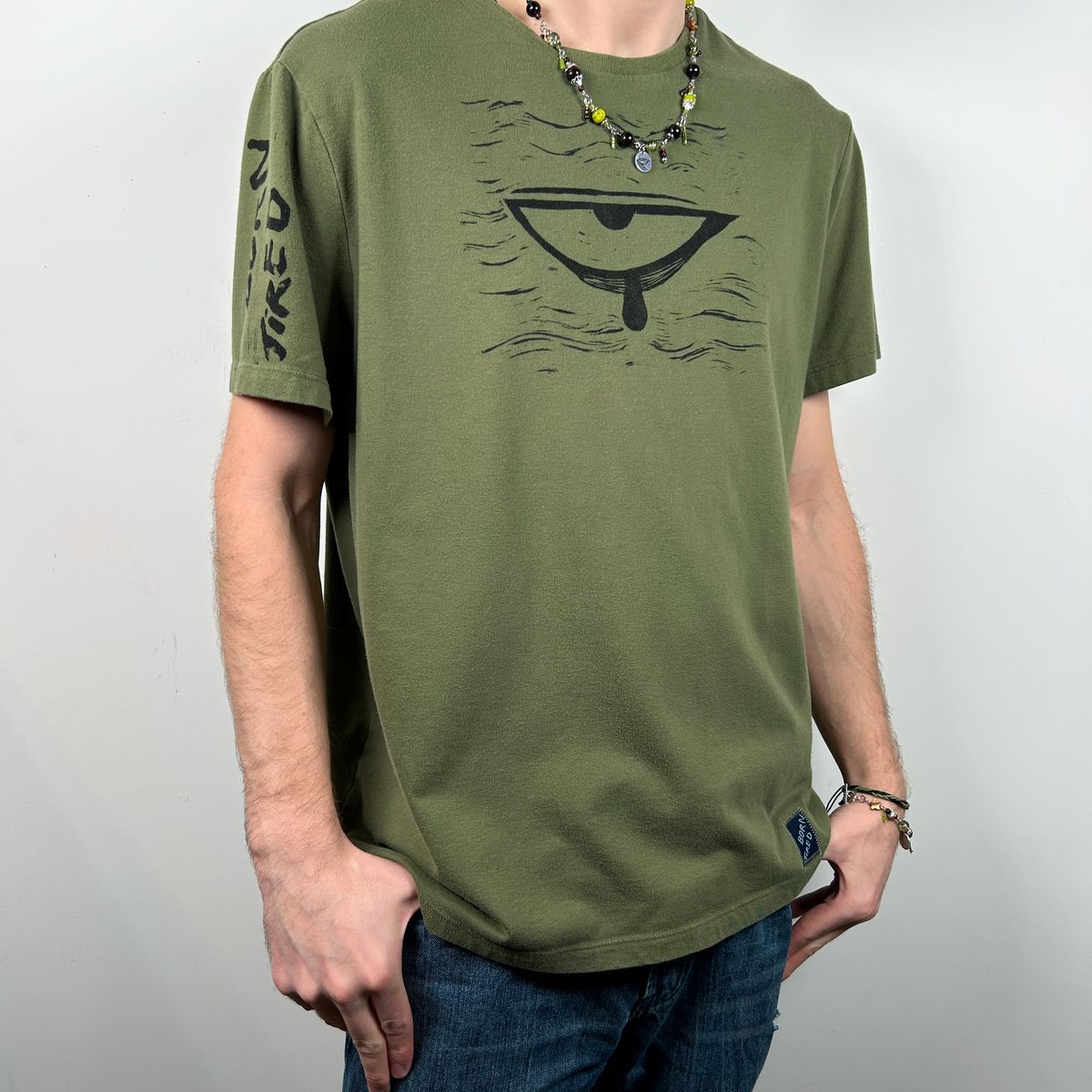 L ★ OLIVE WAVY TEE 