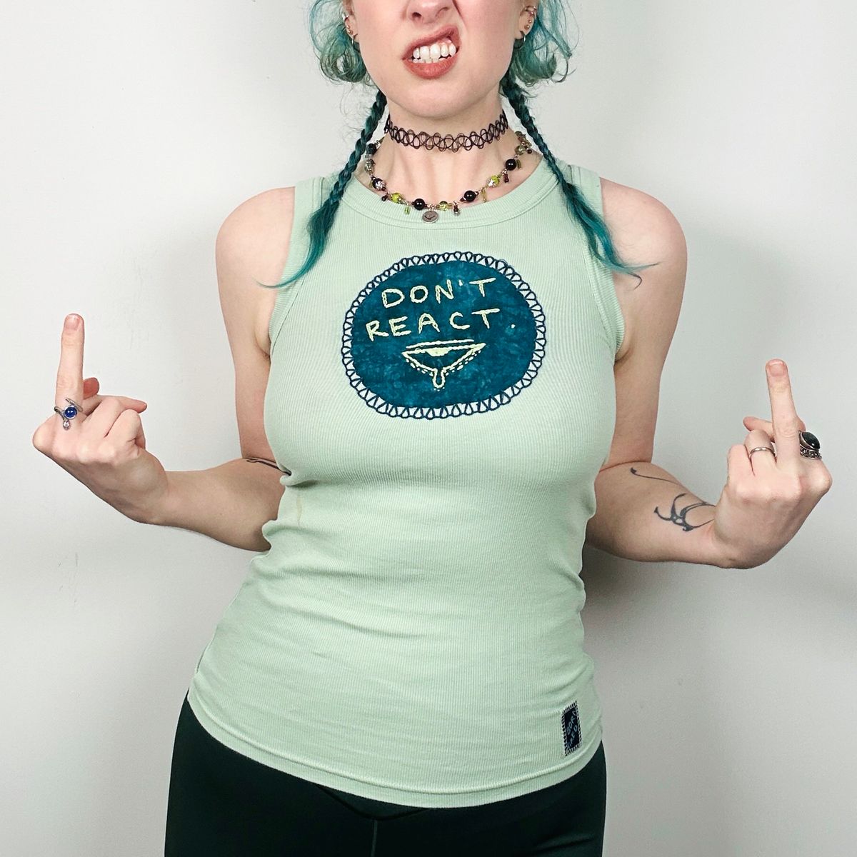 S ★ DON'T REACT TANK