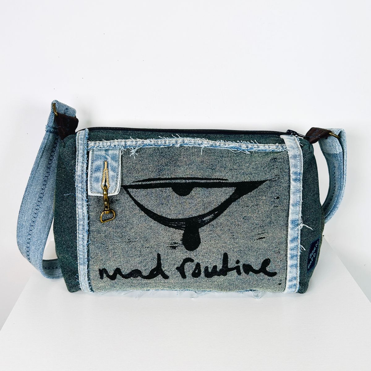 MR CROSSBODY BAG ★ LIGHT