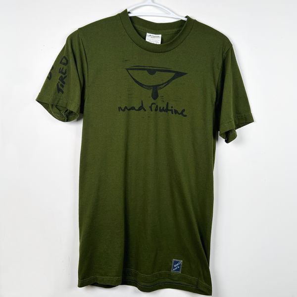 S ★ SATURATED OLIVE TALL TEE