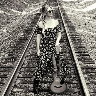 Bee Smith