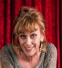 Songs from my red suitcase - A One woman show
