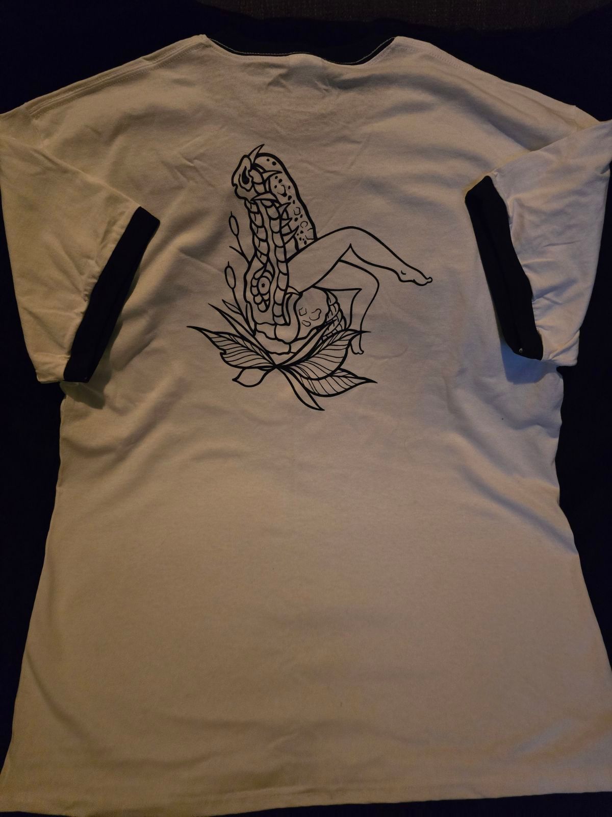Flying V girl Grip tee
