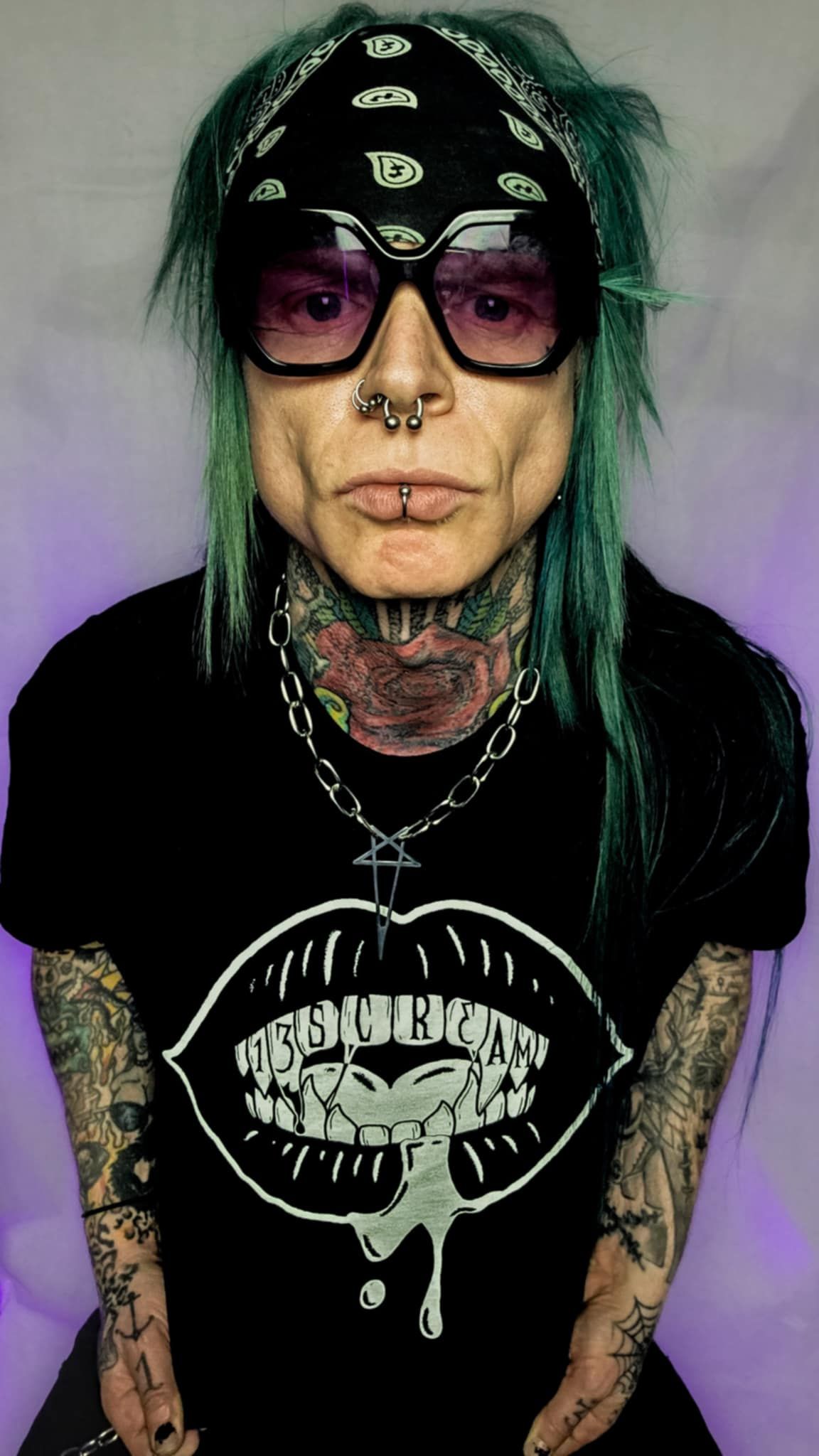Fangs T