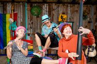 The Therapy Sisters Play the HOT Exhibit