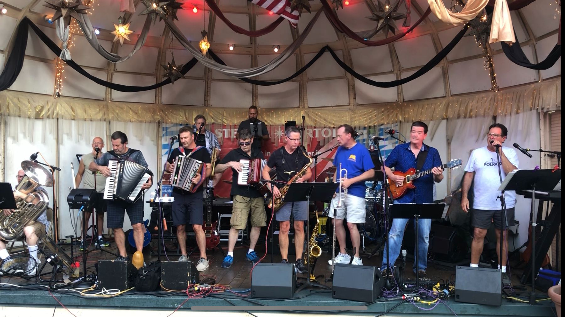 Do Something Different - LIVE by PolKatz