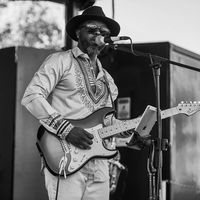 Vaughn Willis @Sandbar Gilbert 