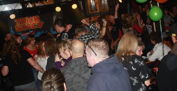Jam packed and I hadda be sick!
