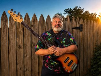 Andrew/ Bass Guitar
