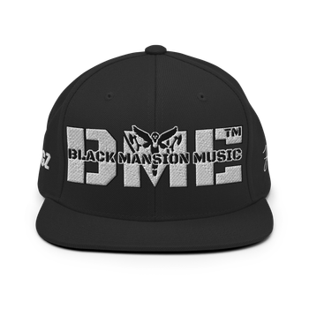 BLACK MANSION™ - SNAPBACK HAT (FRONT)
