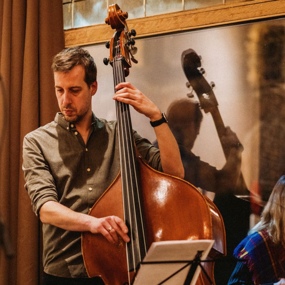 Ruben Lamon, bassist Suzette