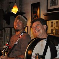 MULDOON'S IRISH PUB Courtyard